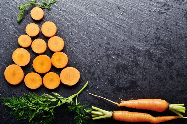 Comment styliser des ensembles de lingerie comme éléments visibles d'une tenue ?